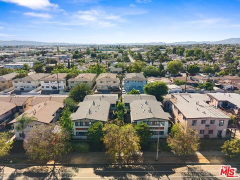 Photo of 7253 Vineland Avenue, Sun Valley, CA 91352 (MLS # 26810249)