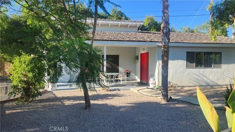 Photo of 17251 Gresham Street, Northridge, CA 91325 (MLS # SR26062470)