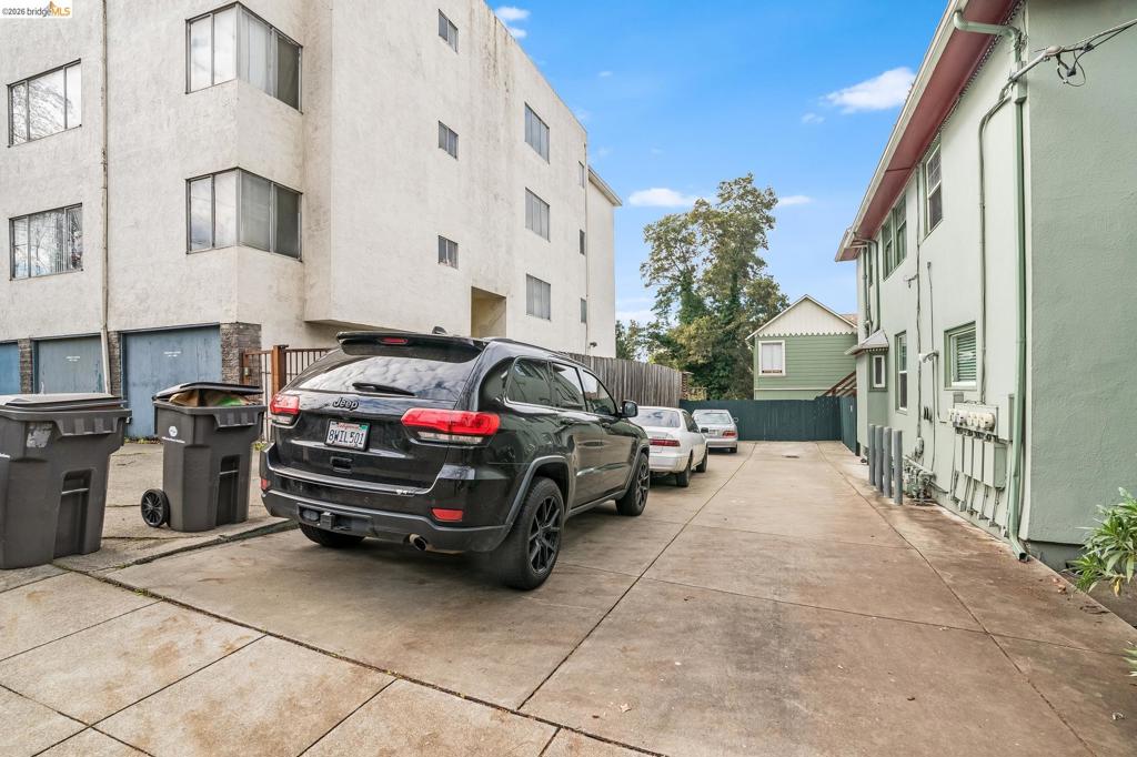 95 Moss Ave
