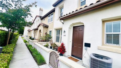 2652 W Madison Circle Anaheim CA 92801