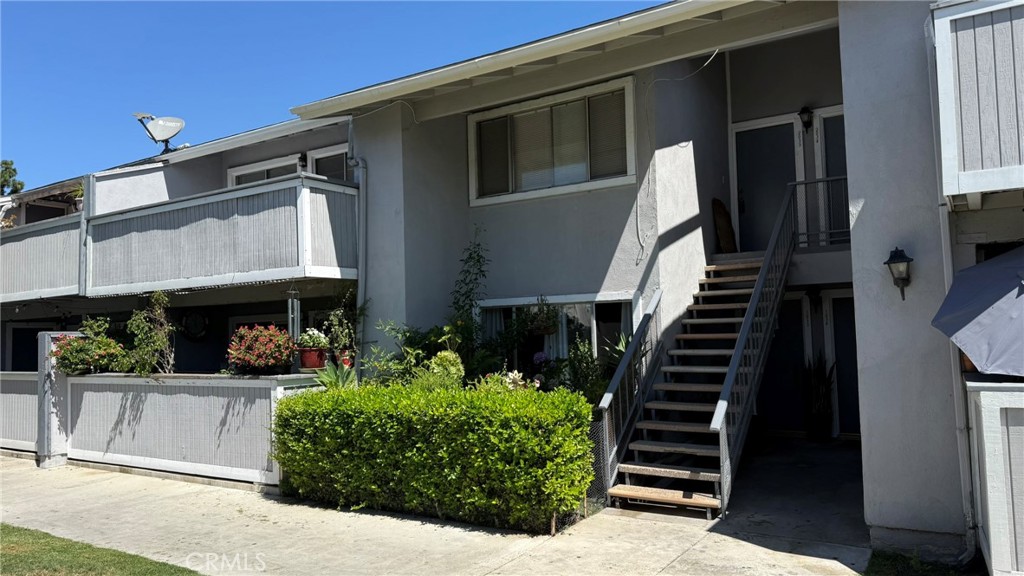 This beautifully remodeled 3-bedroom, 2-bathroom condo is located in the heart of Anaheim, just minutes from Disneyland and the Historic Packing District.
This upper-level unit boasts an open floor plan with an abundance of natural light. The bright and airy kitchen boasts ample cabinet space and a dining area.
The spacious living room opens up to a large private balcony, perfect for relaxing or entertaining.
The primary bedroom features an en-suite bathroom with a spacious vanity and a huge mirror closet.
The two additional bedrooms are generously sized and share an updated full bathroom. Freshly painted with vinyl plank flooring throughout, this home is move-in ready! Located in a friendly, gated community with fantastic amenities, including two pools, a jacuzzi, a clubhouse, and a playground. Laundry facilities located around the corner of the building add to the convenience.
The property comes with one assigned carport and two additional parking passes.
Don’t miss your chance to own this gem in a prime location.
Close to freeways, supermarkets, shopping centers, Disneyland, and restaurants.