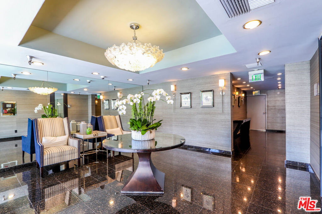 121 S Palm Drive 404