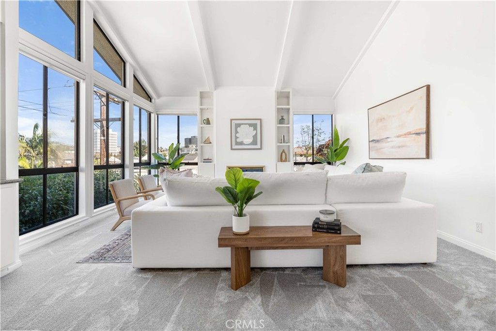 Photo of 11805 Mayfield Ave #306, Los Angeles, CA 90049 (MLS # SB25237803)