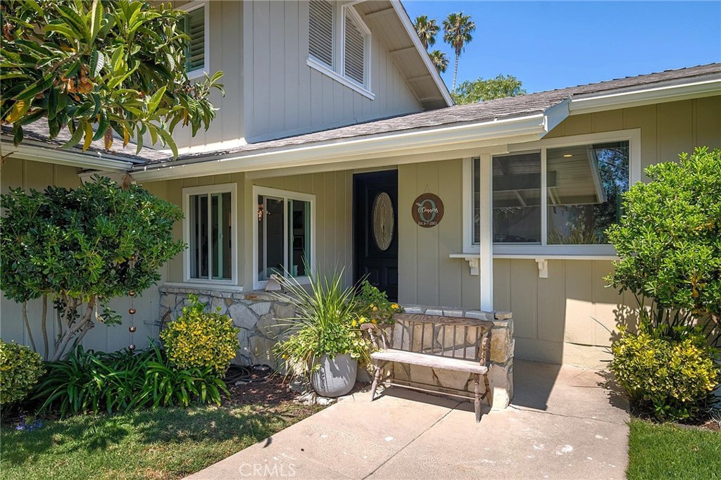 29512 Whitley Collins