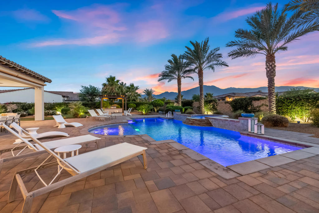 81699 Merv Griffin Way