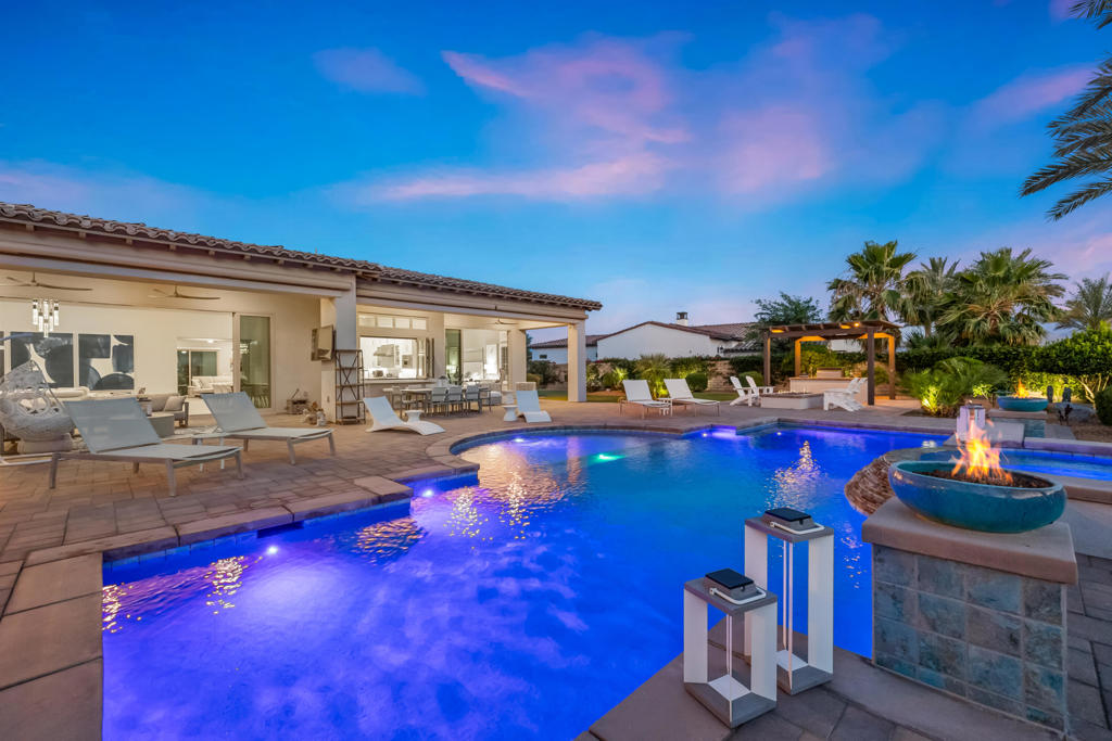 81699 Merv Griffin Way