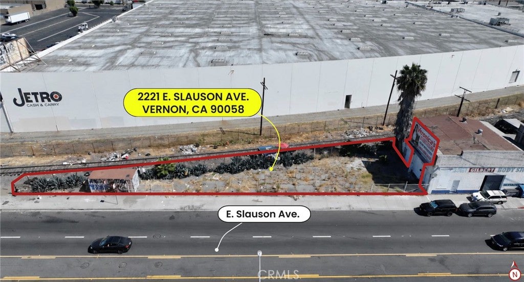 2221 E Slauson