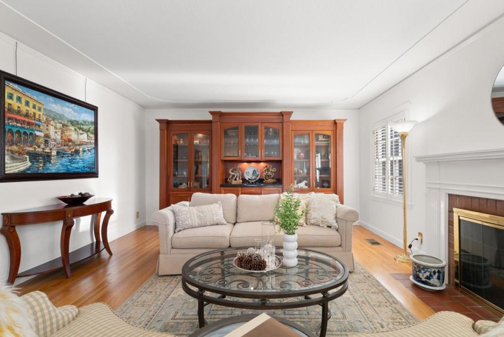 1660 Hanchett Avenue