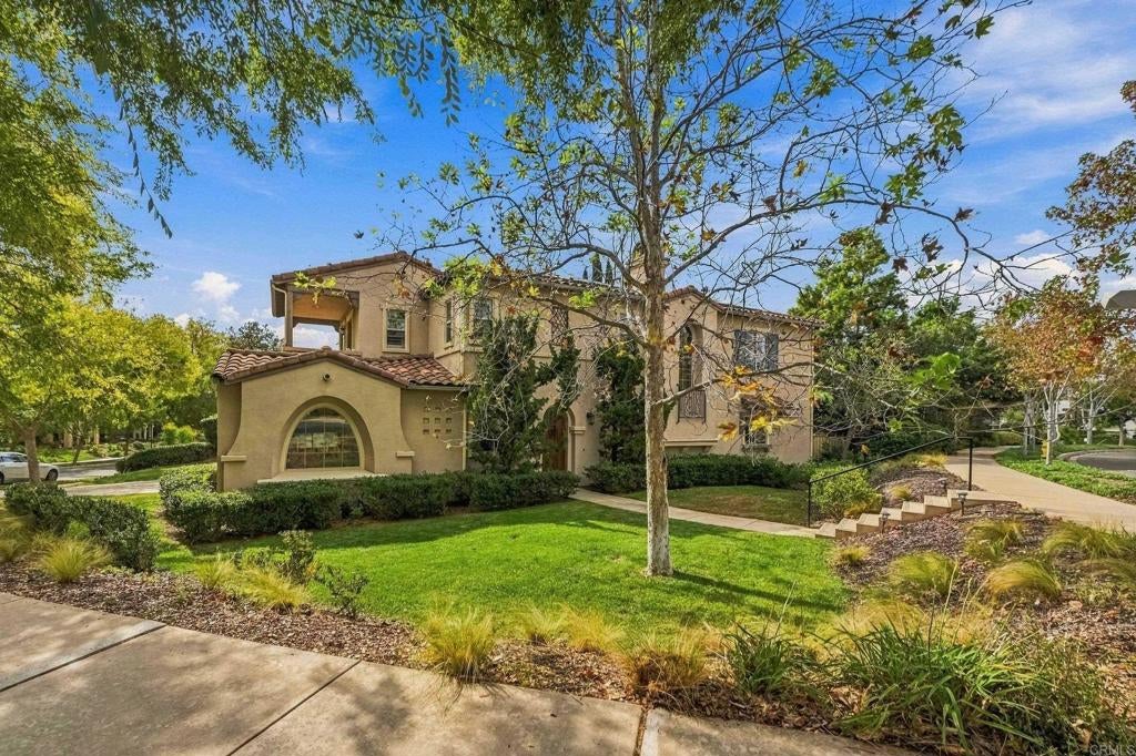 15584 Bristol Ridge