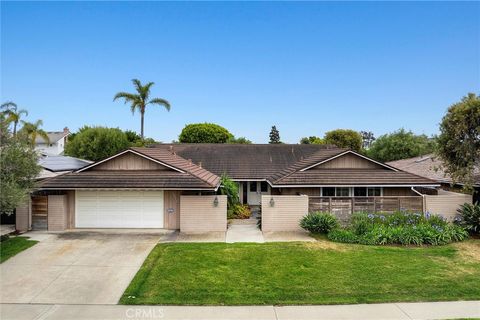 1812 Tradewinds Lane Newport Beach CA 92660