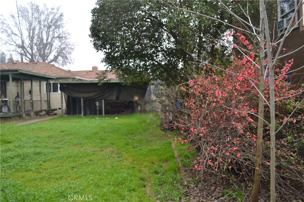 2327 S Garden Street