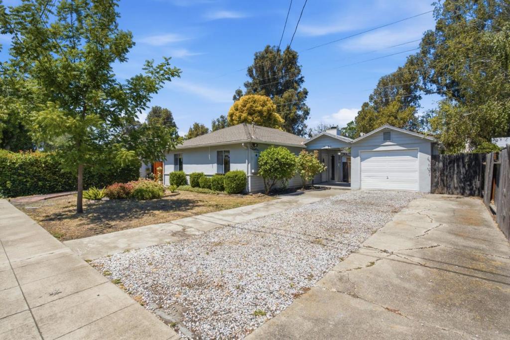 3181 Maddux Drive, Palo Alto CA 94303