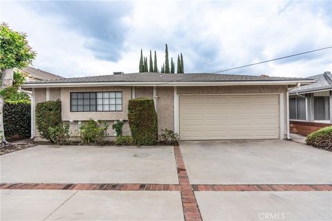 Photo of 6530 Coralee Avenue, Arcadia, CA 91007 (MLS # AR25263385)
