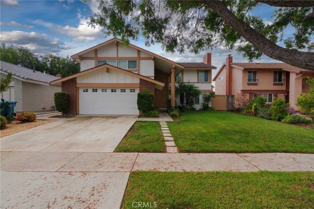 3832 Hamilton
