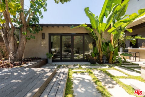 Photo of 10920 Wagner Street, Culver City, CA 90230 (MLS # 26865369)