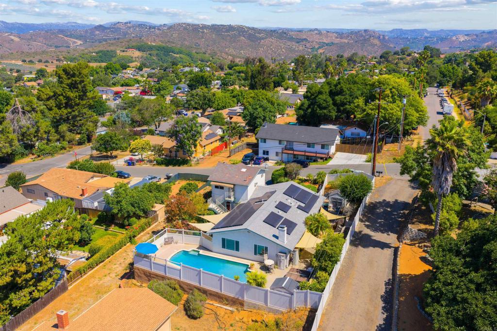 425 E Dougherty Street