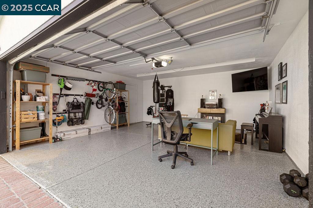 CANTERBURY VILLA - Residential