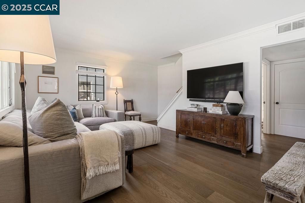 Photo of 4161 Huckleberry Dr Dr, Concord, CA 94521 (MLS # 41114612)