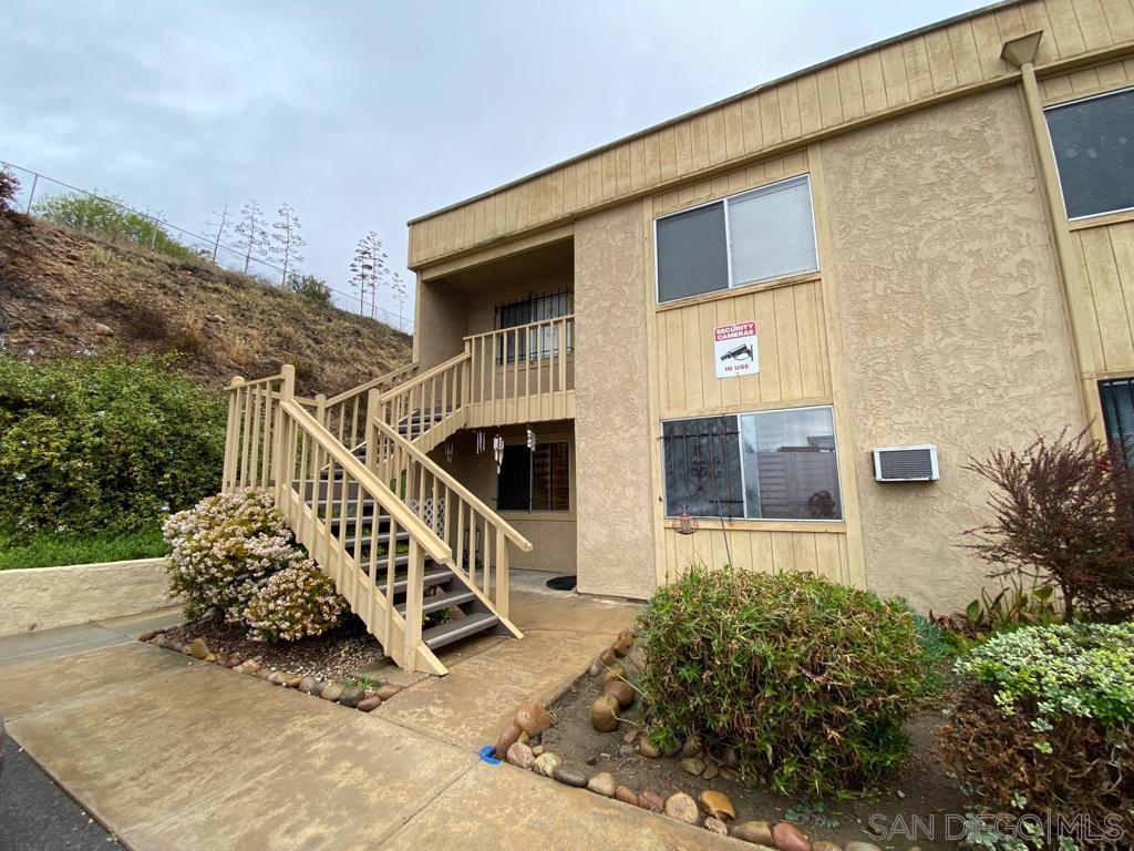 Great Rolando / College location across the street from the KROC CENTER with ice skating rink, swimming pool, theater, gym, classes and activities for all ages. This unit offers easy access to shopping, dining, and public transportation, making it an ideal home for professionals, students, or anyone seeking a well-connected living space. Bike to San Diego State. Upgraded granite counter tops, stainless steel appliances, Ceramic tile flooring, wall heaters and spacious living room. Upgraded and ready for your move-in! Easy access to Highways 8, 94 & 125. Don't miss this opportunity! Contact us now. Excelente ubicacion en Rolando/College, frente al KROC CENTER, con pista de patinaje sobre hielo, piscina, teatro, gimnasio, clases y actividades para todas las edades. Esta unidad ofrece facil acceso a tiendas, restaurantes y transporte publico, lo que la convierte en el hogar ideal para profesionales, estudiantes o cualquier persona que busque un espacio bien conectado. Acceso en bicicleta a la Universidad Estatal de San Diego. Encimeras de granito renovadas, electrodomesticos de acero inoxidable, pisos de ceramica, calefactores de pared y una amplia sala de estar. Remodelada y lista para mudarse! Facil acceso a las autopistas 8, 94 y 125. No pierda esta oportunidad! Contactenos ahora.