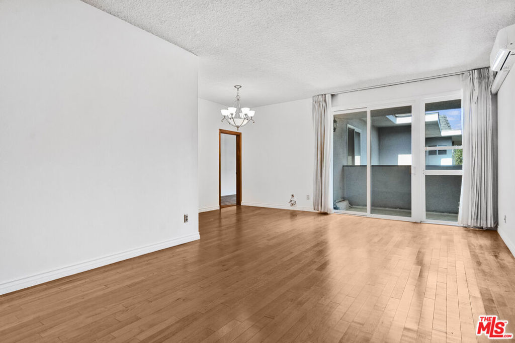 6150 Buckingham 311