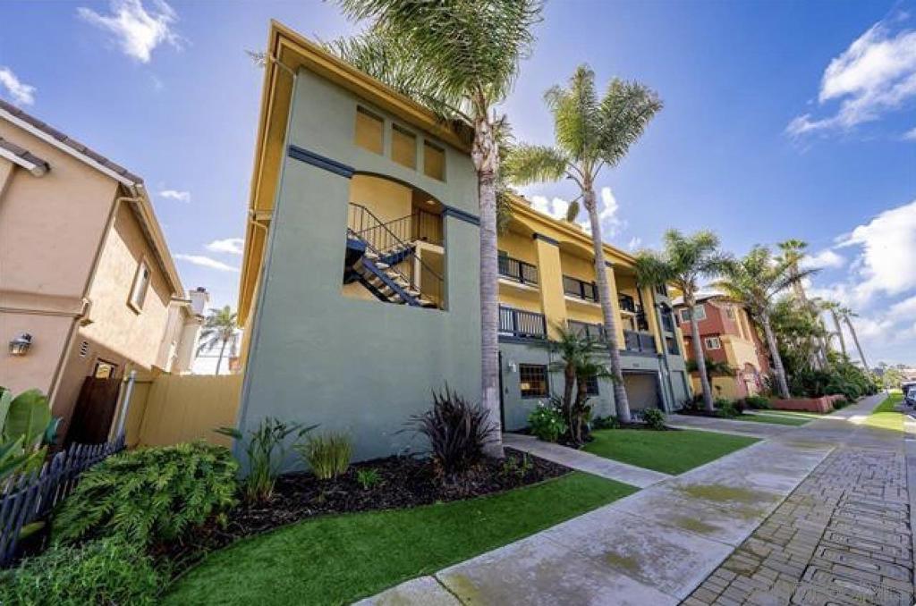 259 Donax Ave G