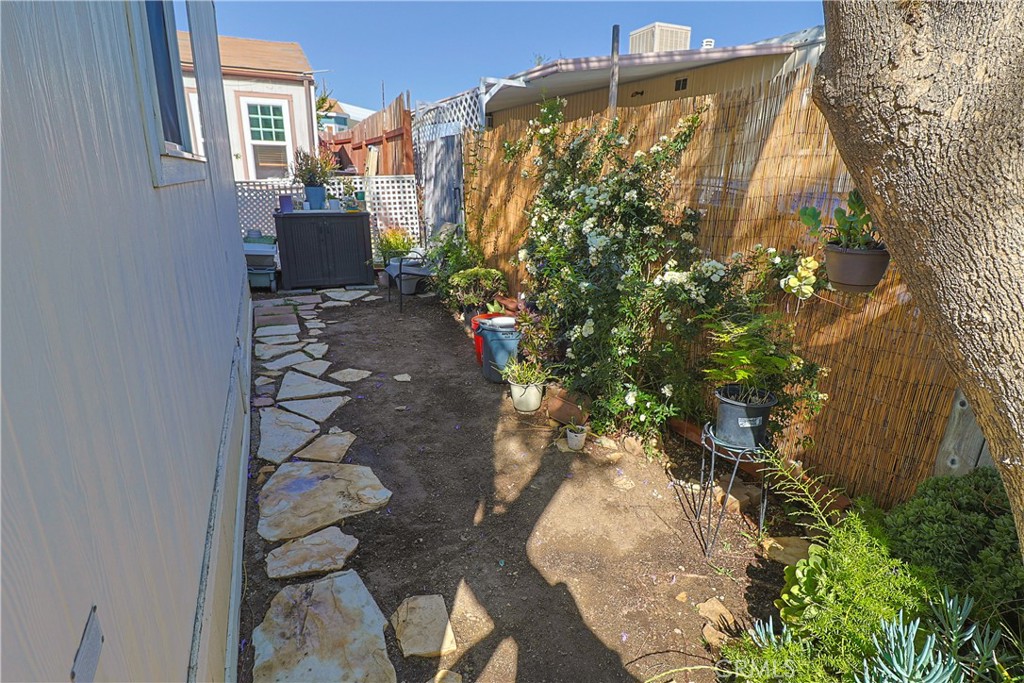 21500 Lassen Street 136