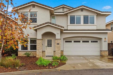 Photo of 522 Mary Lane Ln, El Cajon, CA 92021 (MLS # 260006025SD)