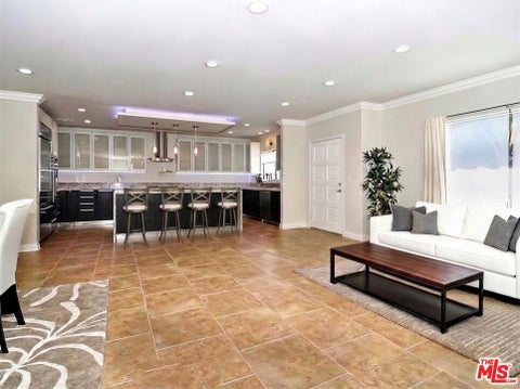 Photo of 5354 Lindley Avenue #301, Encino, CA 91316 (MLS # 26935987)