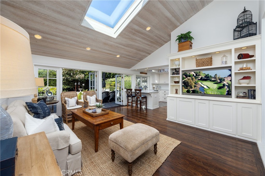 877 Sandcastle Drive, Corona Del Mar CA 92625 - Photo 14