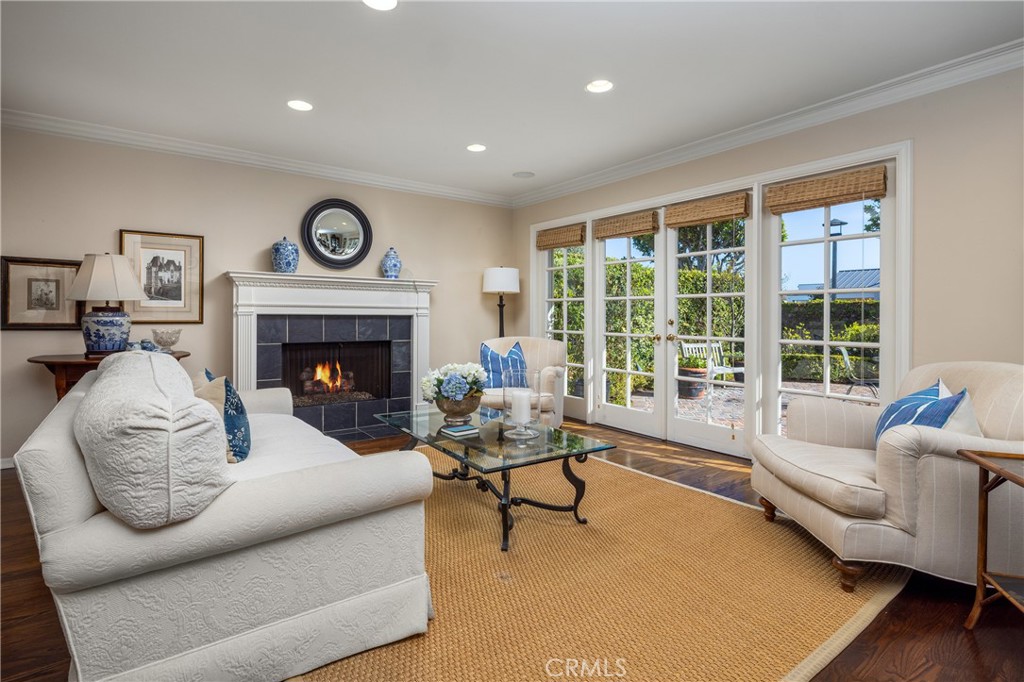 877 Sandcastle Drive