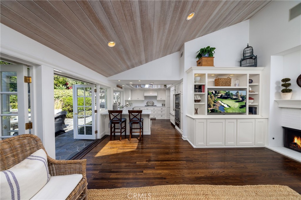 877 Sandcastle Drive, Corona Del Mar CA 92625 - Photo 17