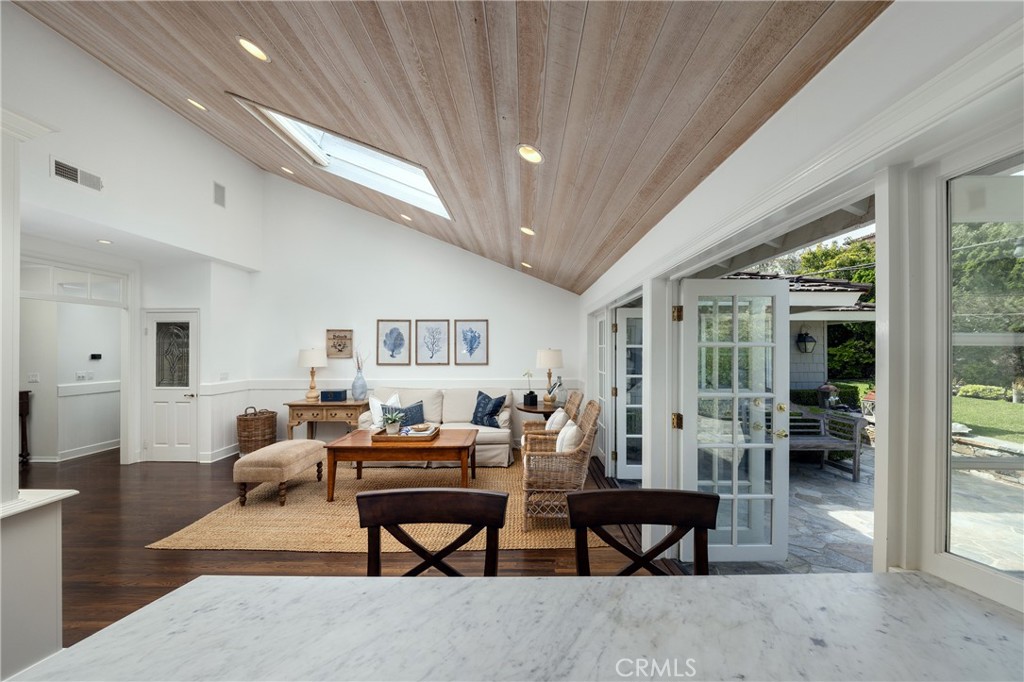 877 Sandcastle Drive, Corona Del Mar CA 92625 - Photo 21