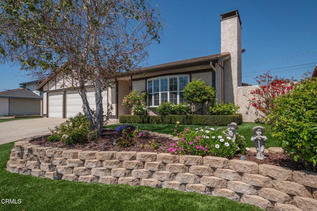 2849 Los Nogales Avenue