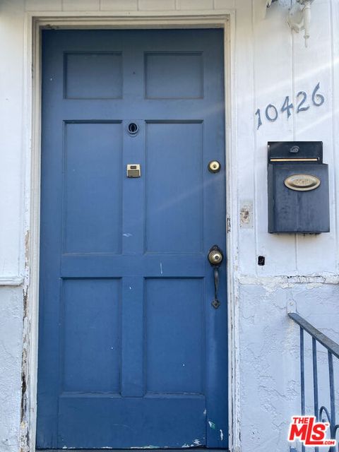 Photo of 10426 Woodbine Street, Los Angeles, CA 90034 (MLS # 25628575)