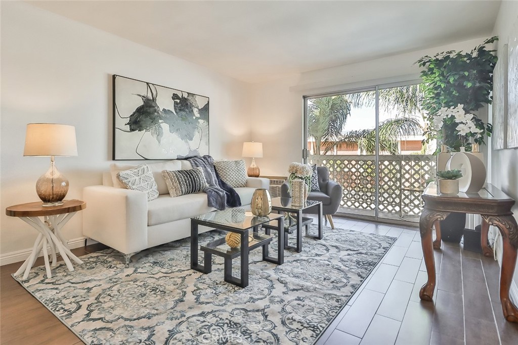 3565 Linden Avenue 218