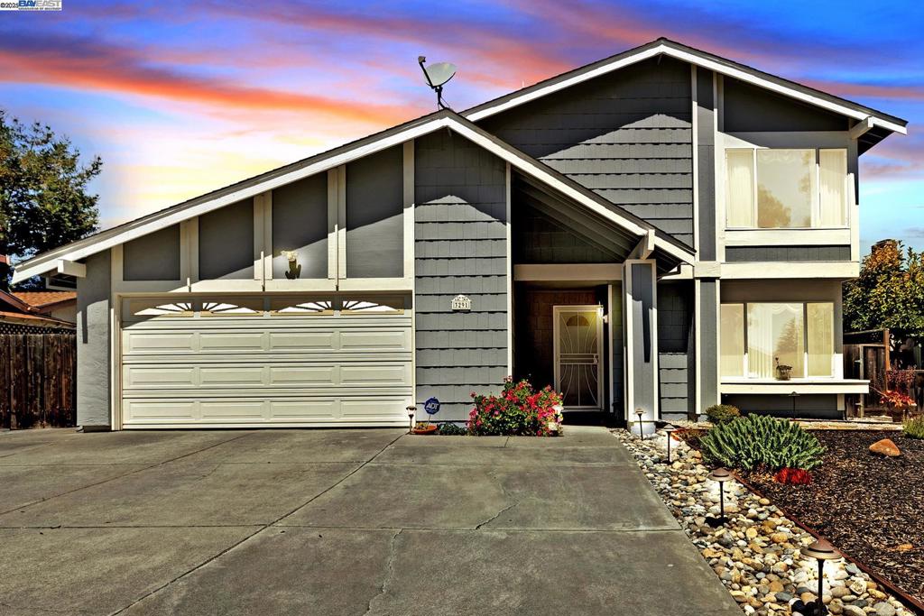 3291 Trafalgar Road