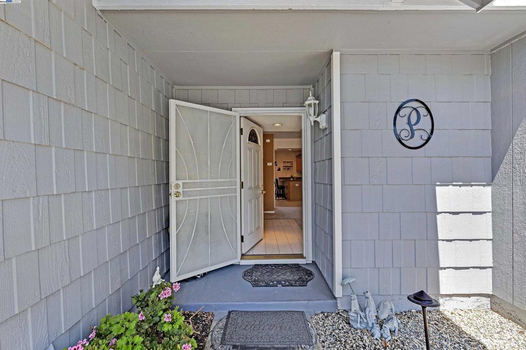 3291 Trafalgar Road
