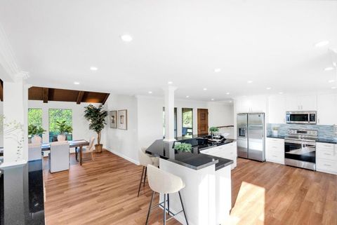 Tiny photo for 3270 Paseo Vista Avenue, San Martin, CA 95046 (MLS # ML82037566)