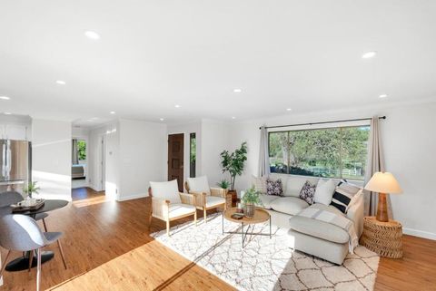 Tiny photo for 3270 Paseo Vista Avenue, San Martin, CA 95046 (MLS # ML82037566)