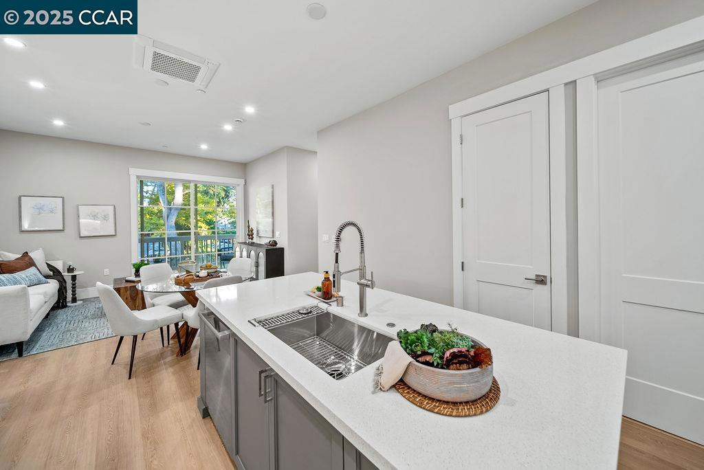 DANVILLE - Residential