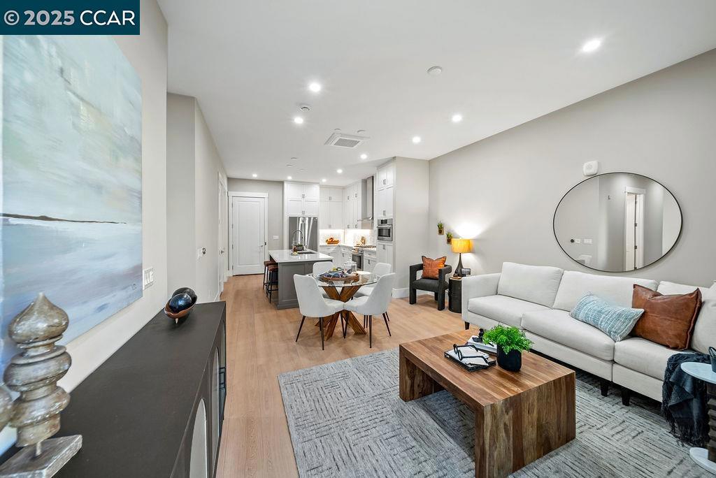 DANVILLE - Residential