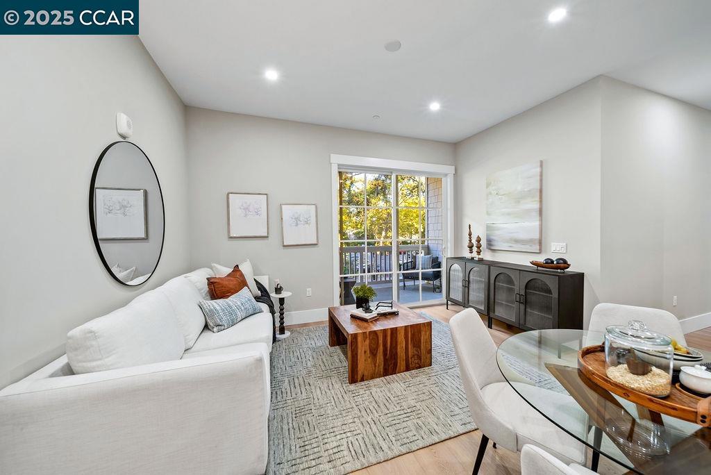 DANVILLE - Residential