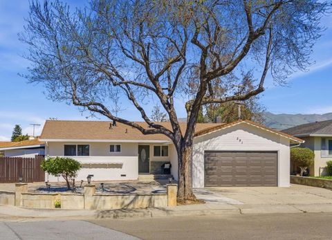 Photo of 591 Marylinn Drive, Milpitas, CA 95035 (MLS # ML82039441)