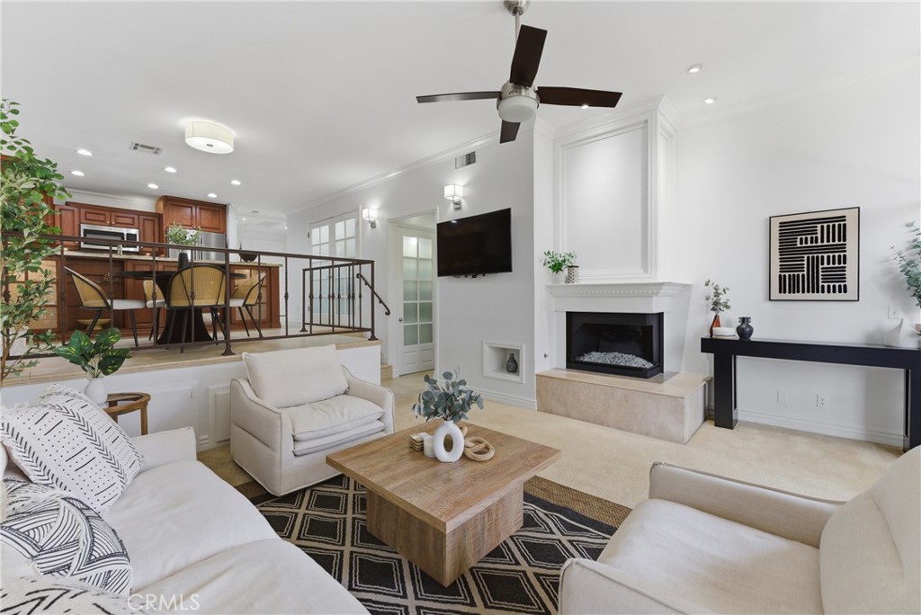 8208 Marina Pacifica N
