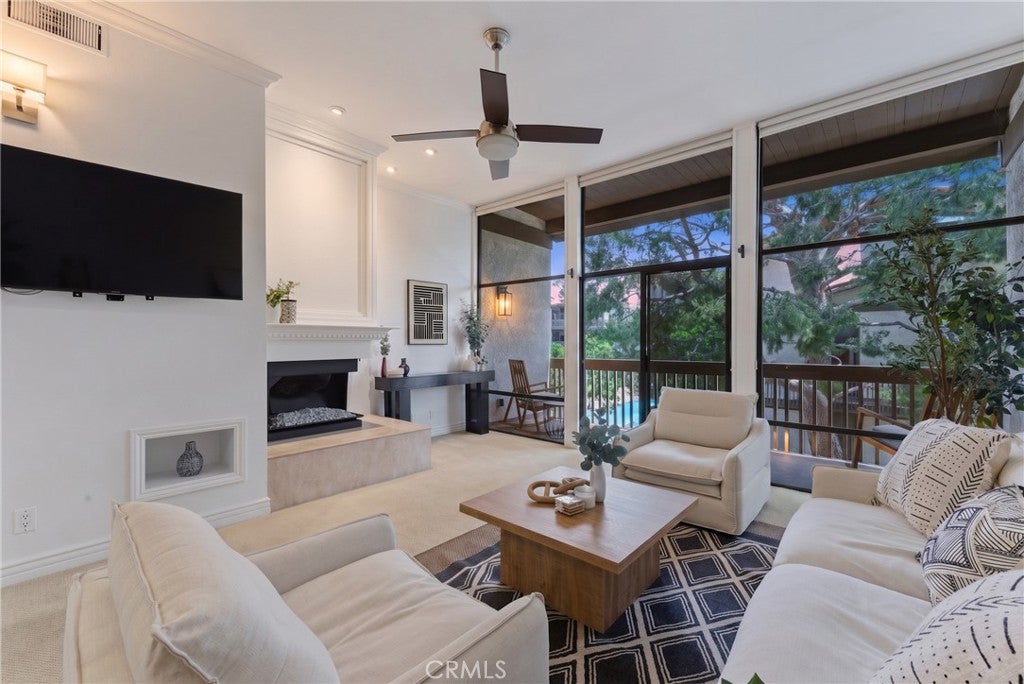 8208 Marina Pacifica DR N