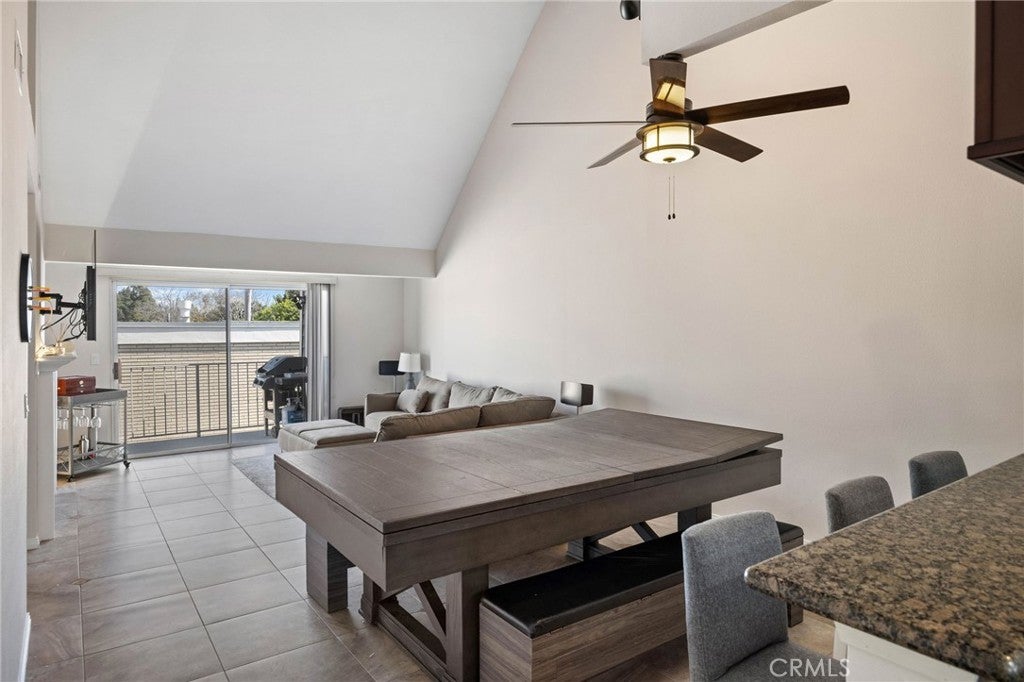810 Baker 210