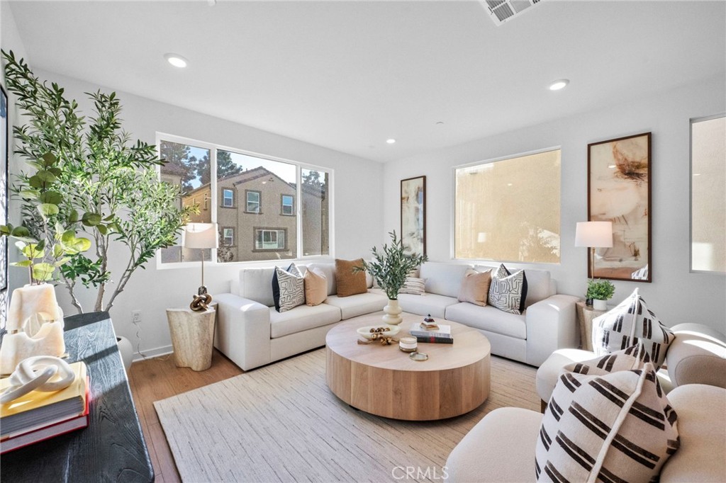11741 Rose Drive