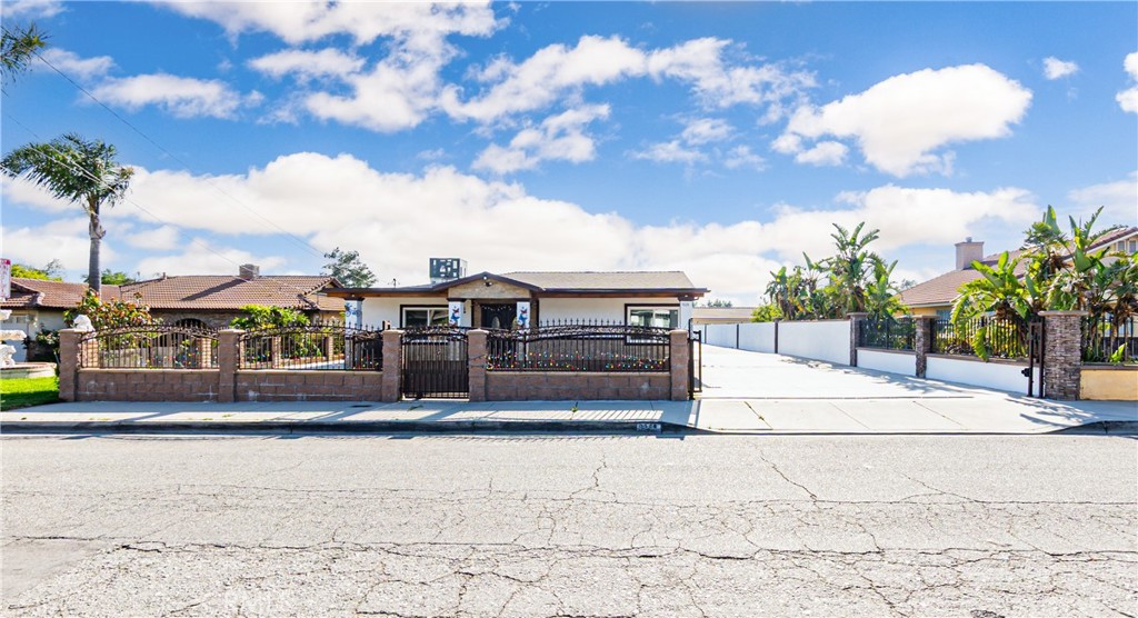 9828 Carob Avenue