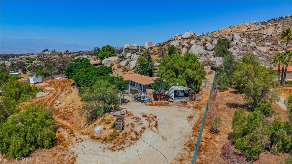 22740 Ramona