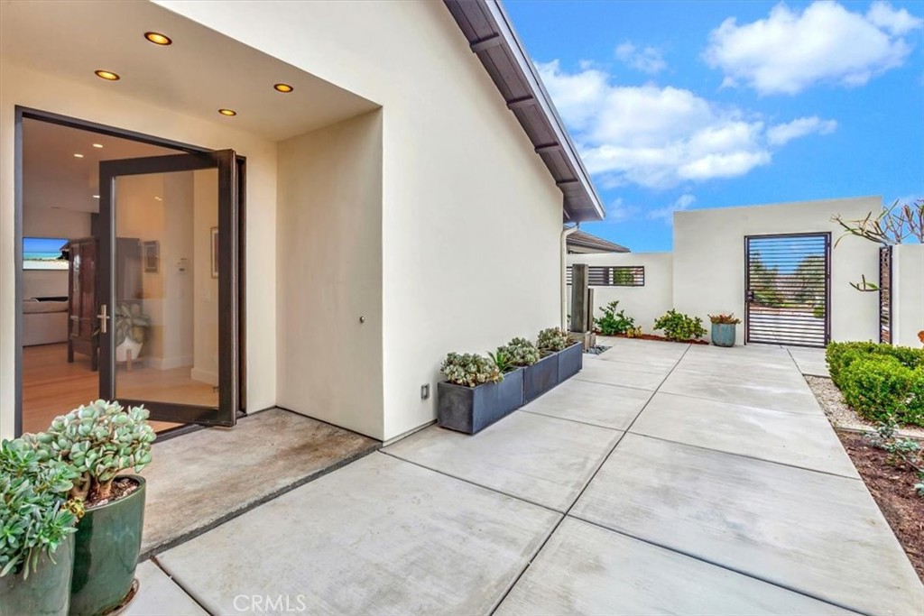 40540 La Cadena Court